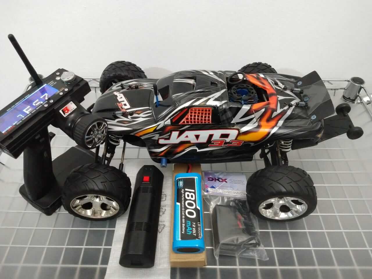 Automodelismo carrinho gasolina Traxxas Jato 3.3 Controle Remoto Usado